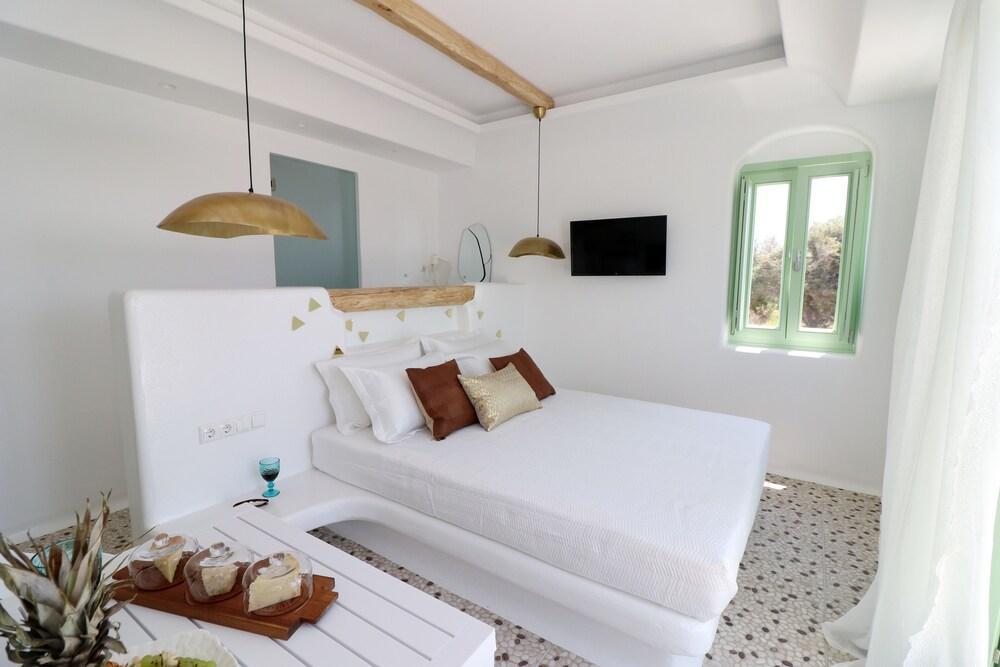Depis Luxury Suites Naxos City Zewnętrze zdjęcie